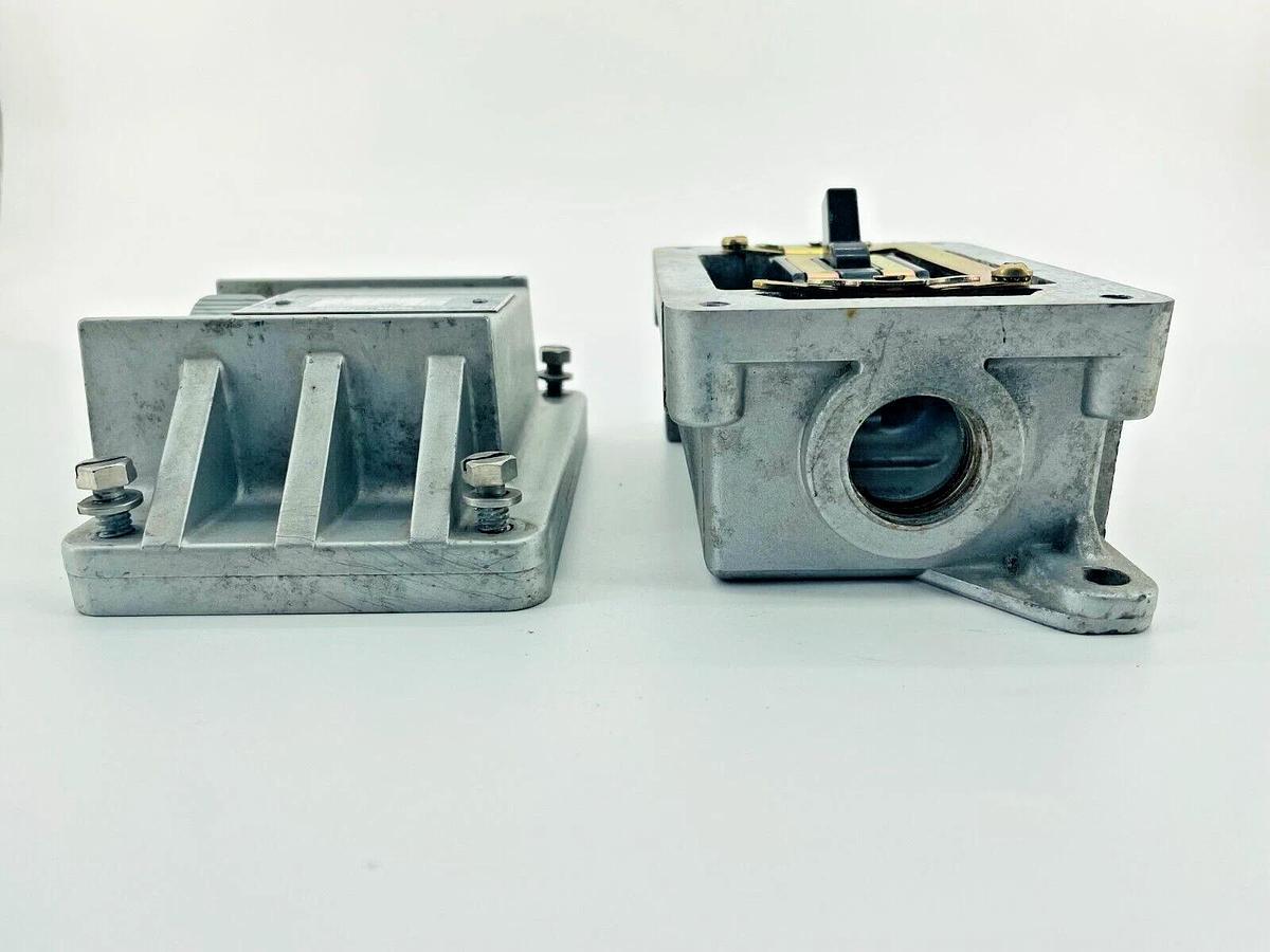 New Square D 2510KR2H Switch 30A 3P 10HP 575VAC 3PH Toggle NEMA 7/9