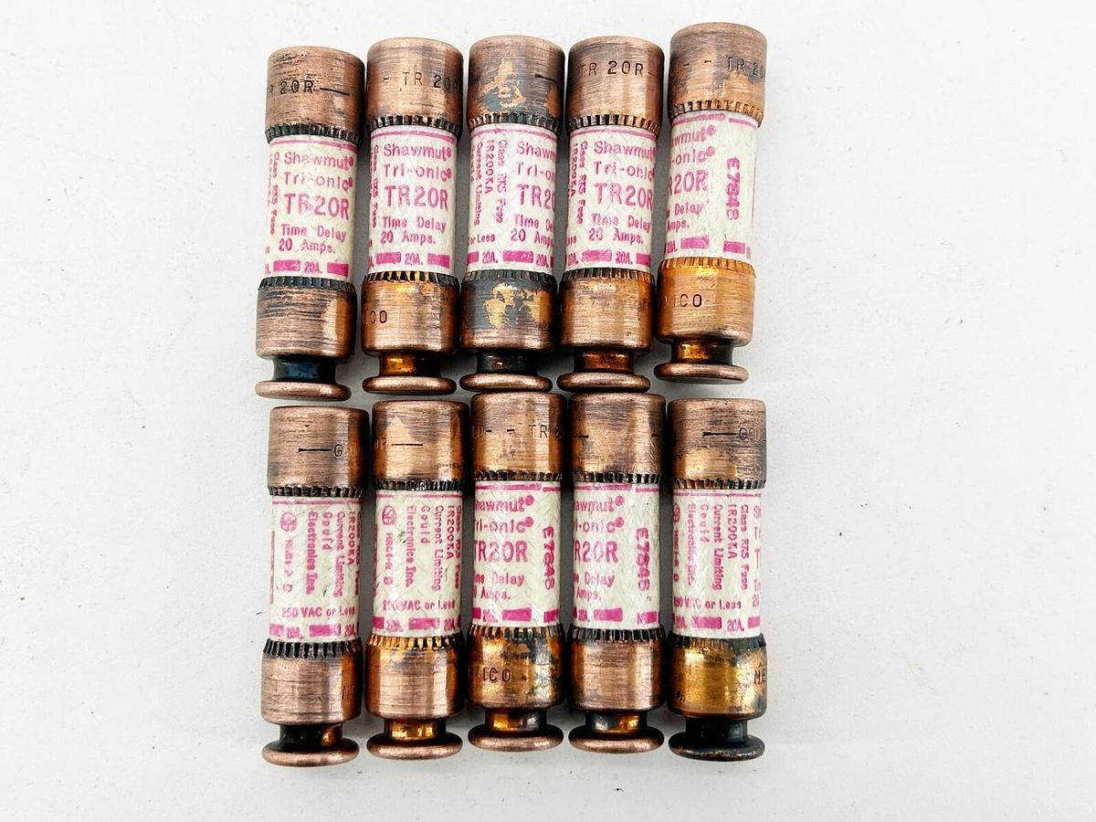 Used Lot of 10 Ferraz Shawmut TR20R Time Delay Dual Element Fuse 20A 250V
