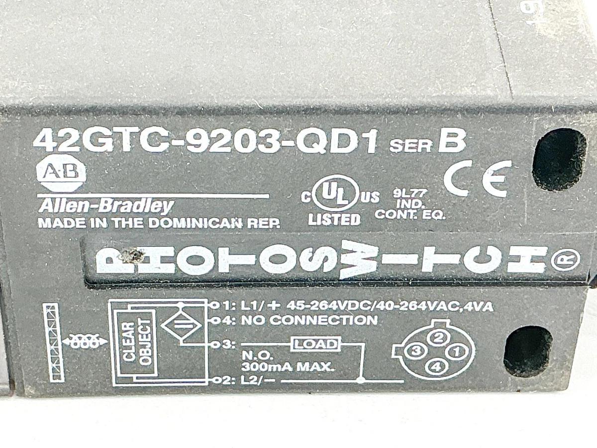 New Allen Bradley 42GTC-9203-QD1 Photoswitch Sensor 264V 300mA Ser.B - No Box