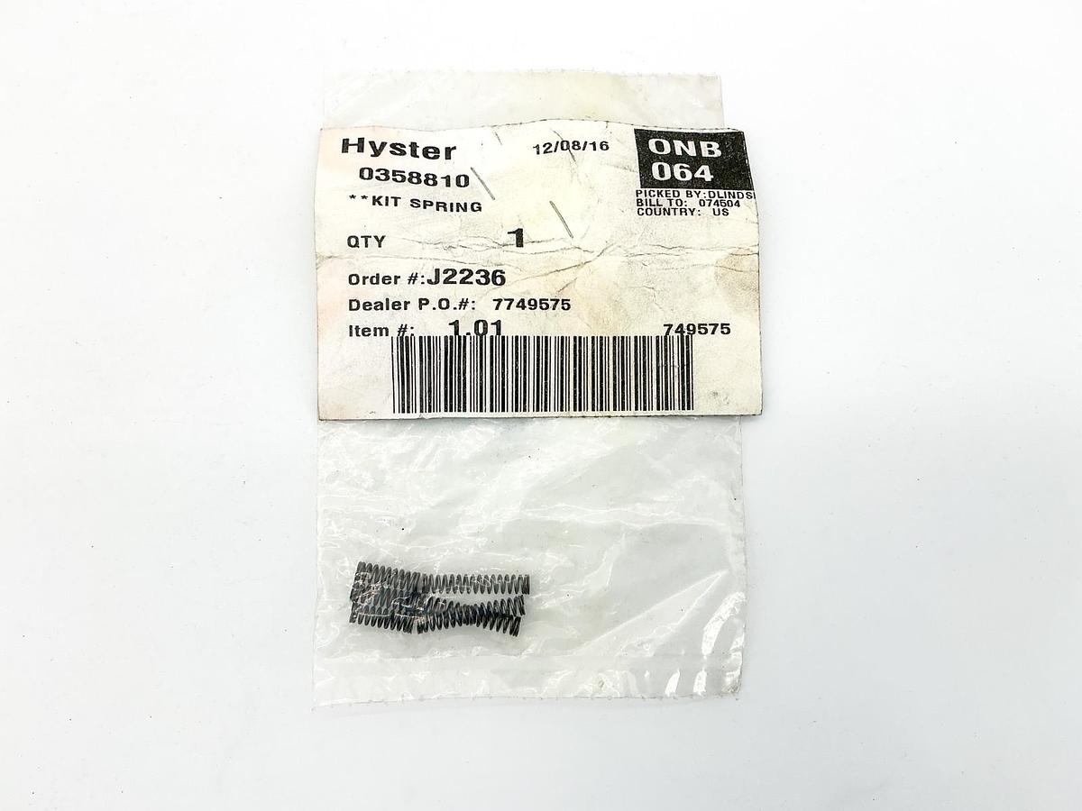 New Hyster 0358810 Spring Kit
