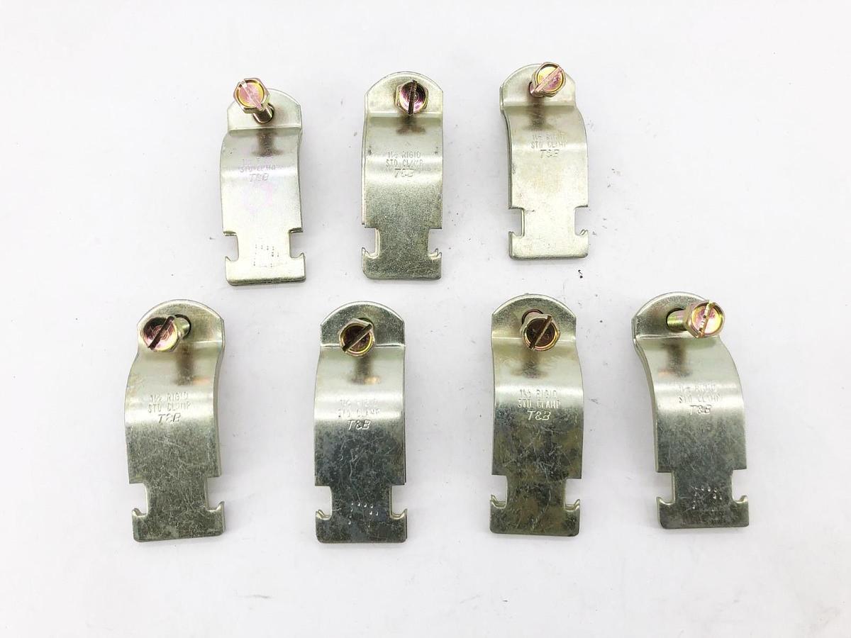 Lot of 7 New Thomas & Betts 1-1/2 RIGID STD Conduit Clamps 1-1/2" - No Box