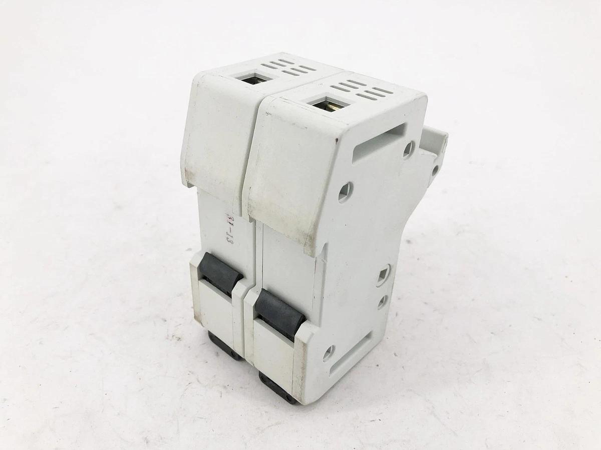 Used Lot of 4 Ferraz Shawmut US3J2I Fuse Holders 600VAC/DC 30A 2P Class J W213942