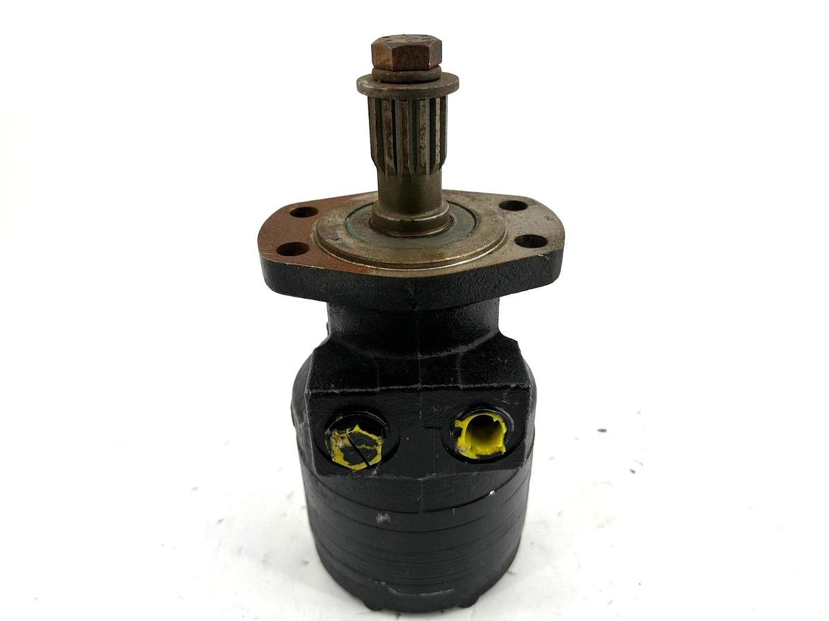 New Ross TORQMOTOR MB080105AAAA Hydraulic Motor 1.23" OD - No Box