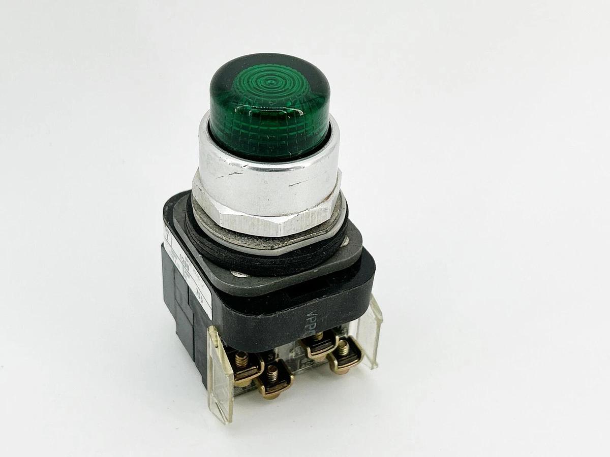 New Allen Bradley 800T-PB16GD1 Push Button 30MM Illuminated 120V Ser. T - No Box