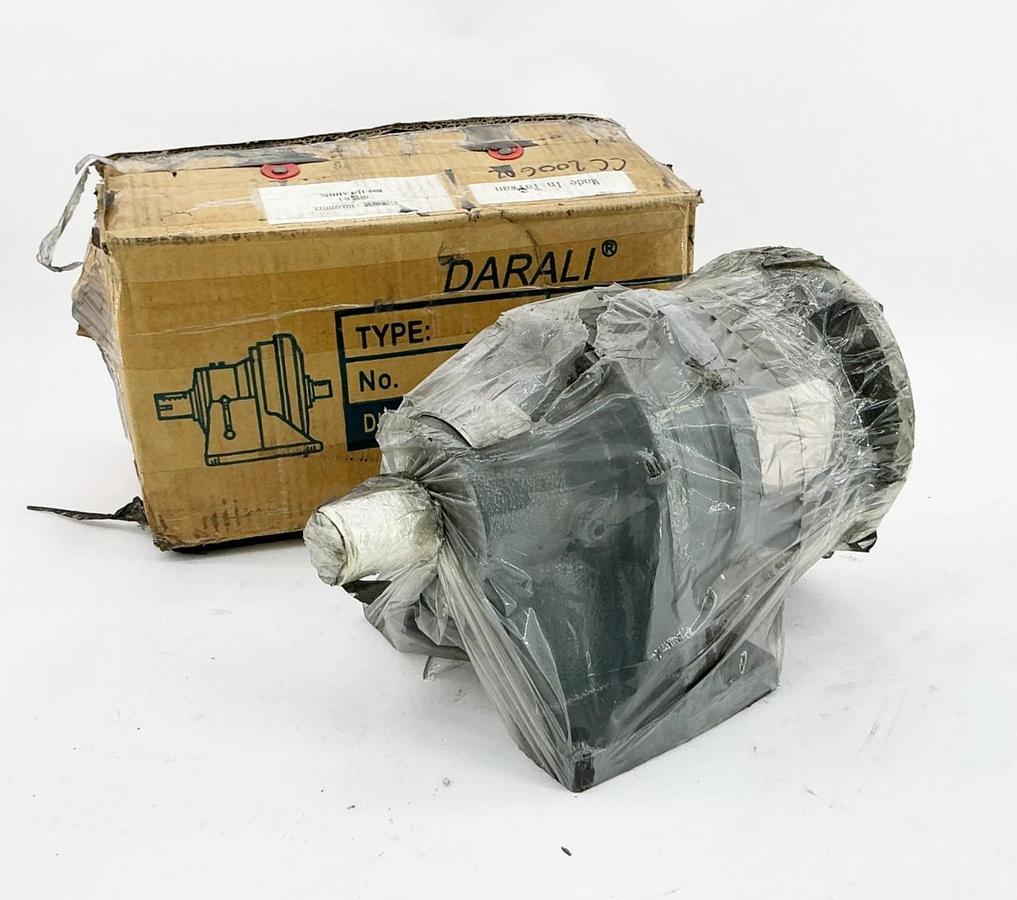 New Darali B09-AHH56 Gear Reducer 11:1 Ratio 1.45HP 1750RPM