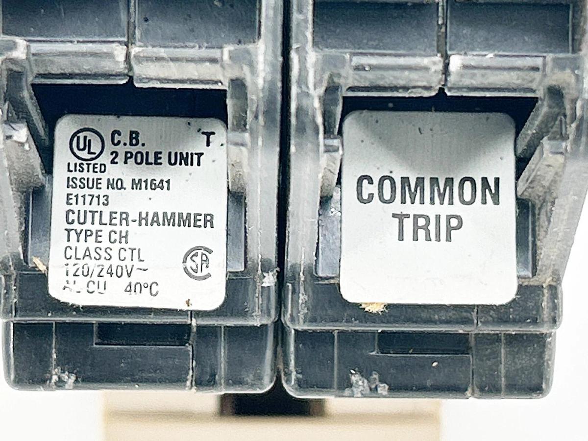 New Lot of 2 Cutler-Hammer CH220 Circuit Breaker 20A 2 Pole 240V Class STL