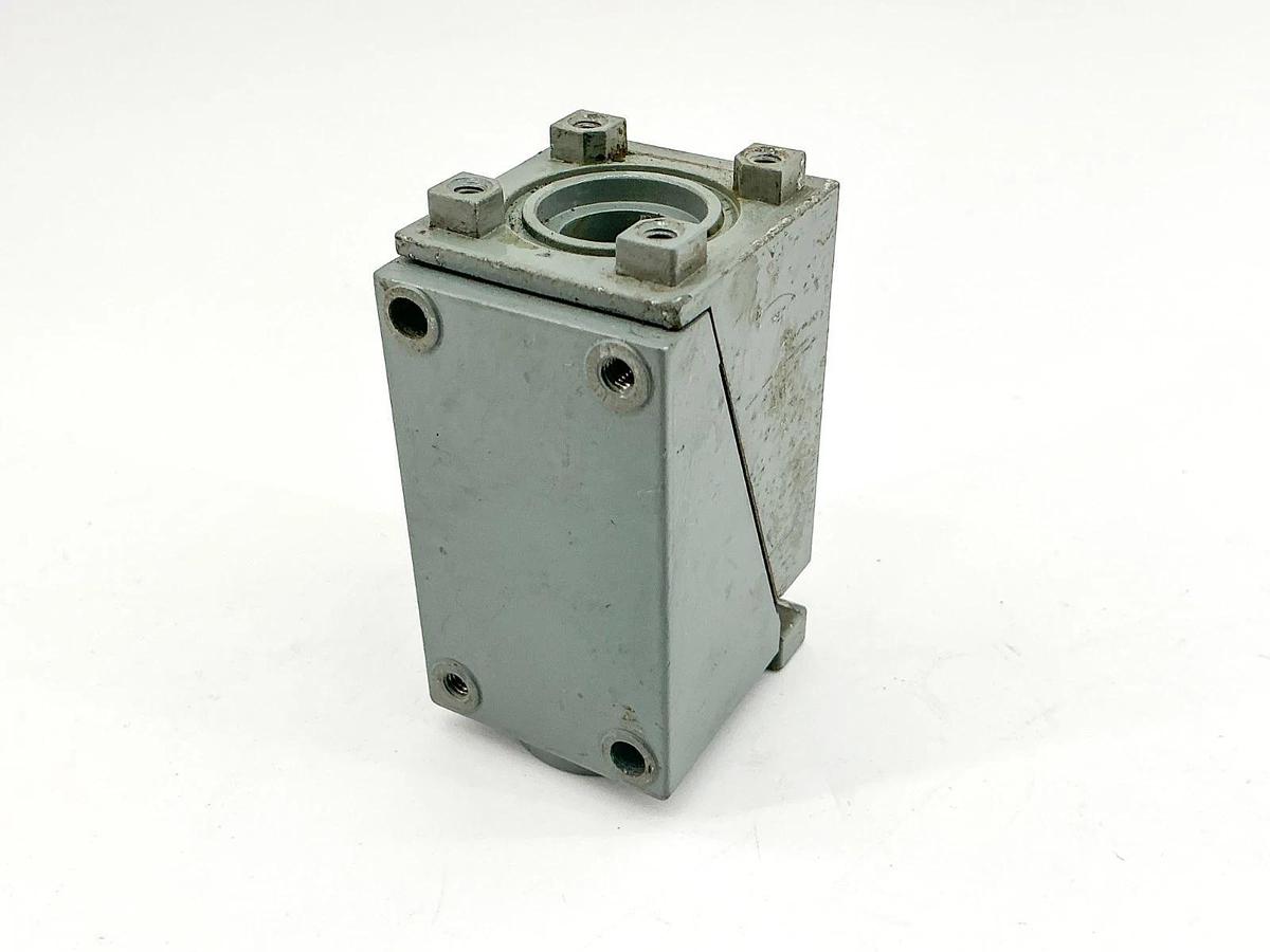 Used Allen Bradley 802T-NPTP Oiltight Limit Switch Body 120/300V 60A 7200VA Ser.J