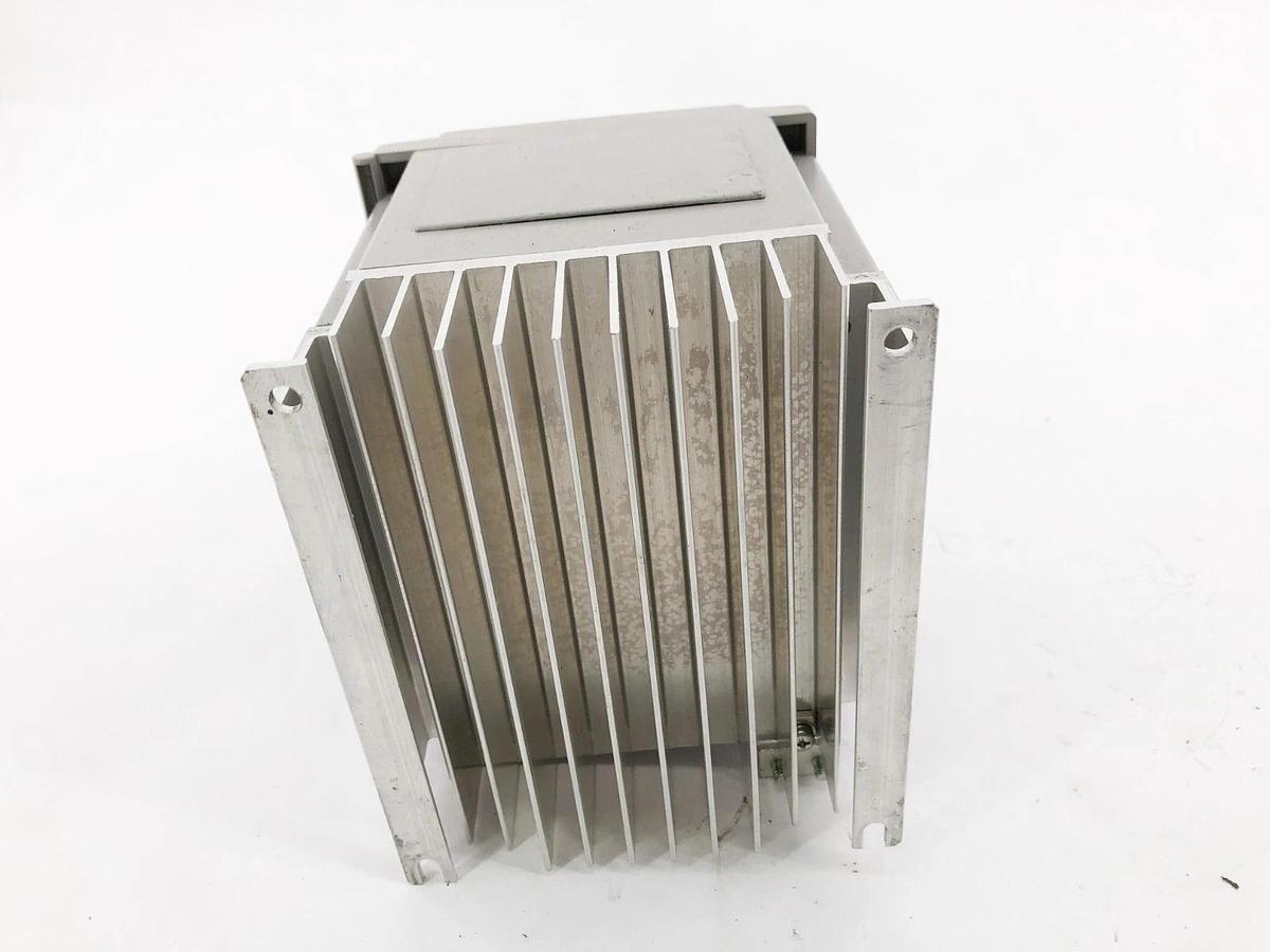 New Hitachi SJ100-011NFE Inverter Drive 1.5HP 1.1 Kw - No Box