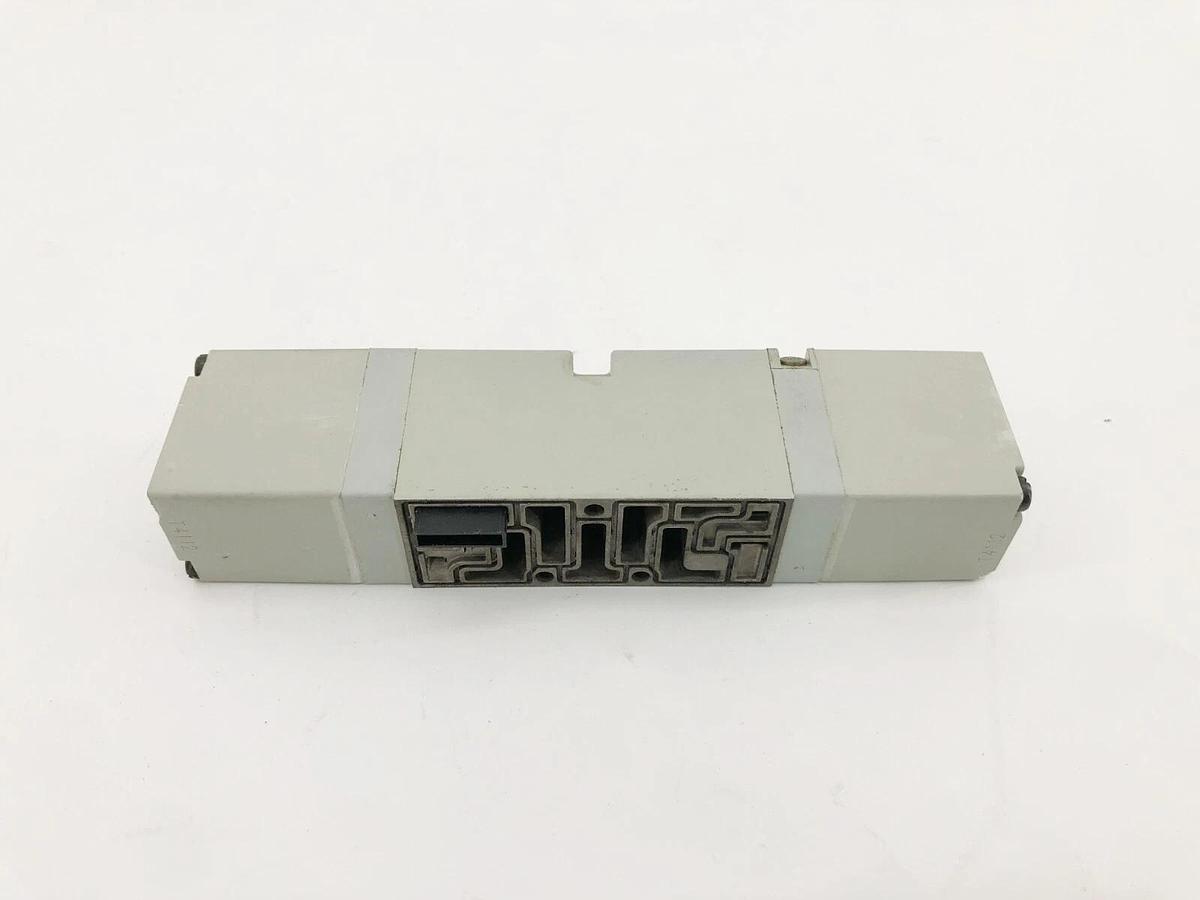 New Numatics 091BB500M000061 Solenoid Valve 24VDC 120psig - No Box