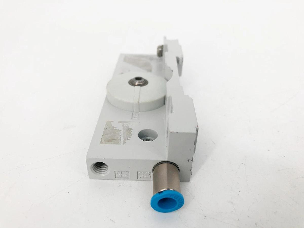 Lot of 2 New Festo VMPAL-EPR End Plates 560945 - No Box