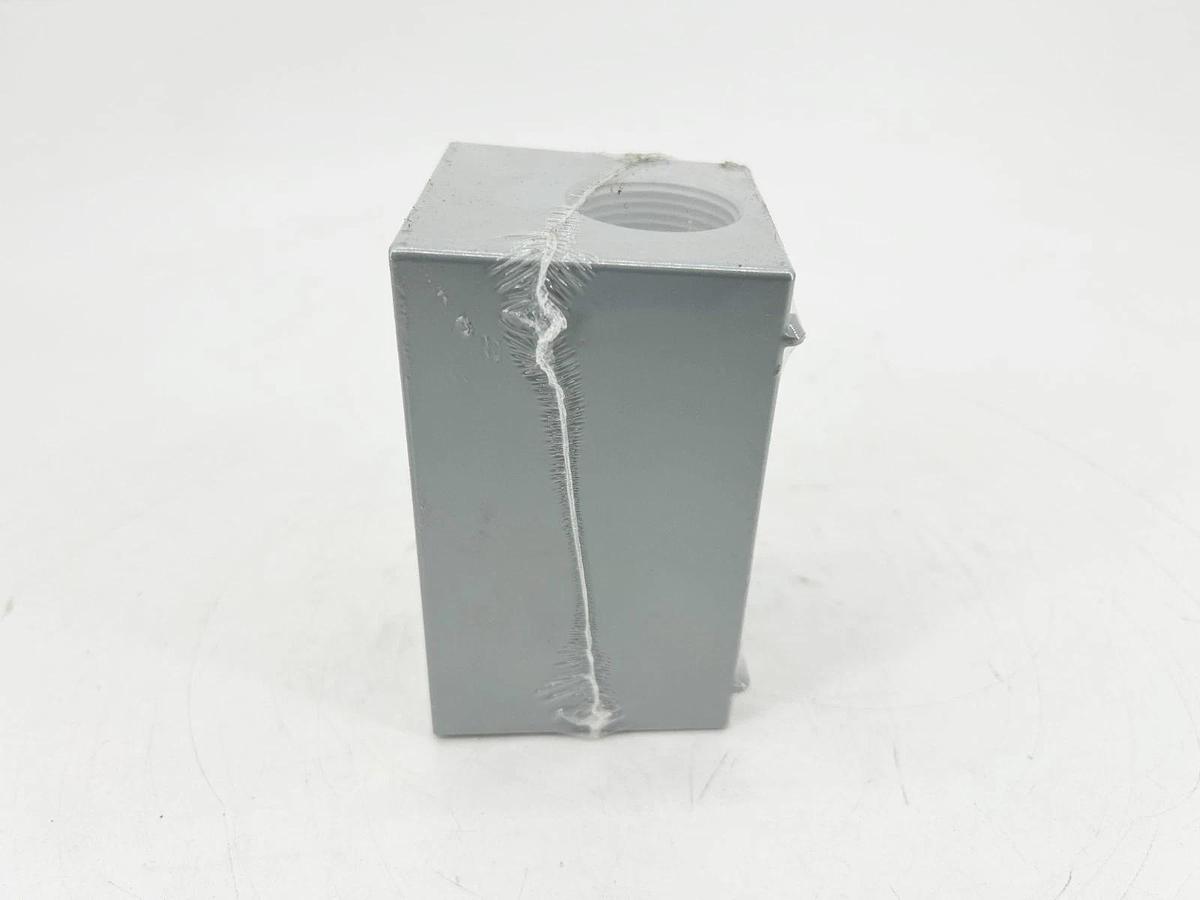 Lot of 2 New 5387-0 Weatherproof Outlet Boxes 1" Hub 1-Gang Aluminum - No Box