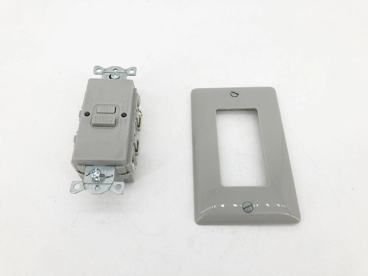 New Hubbell GFBFST20GY GFCI Commercial LED Blank Face 20A 125V Grey