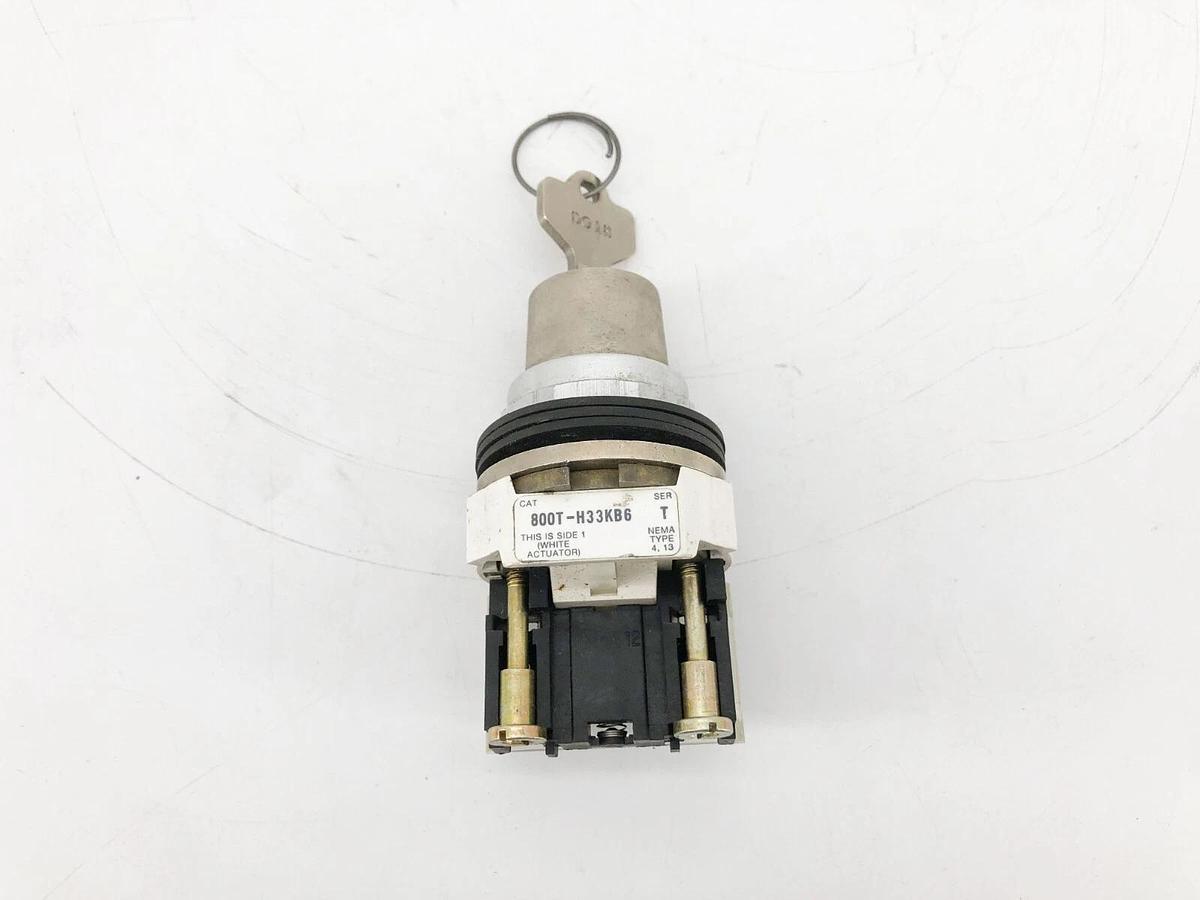 New Allen-Bradley 800T-H33KB6 Ser. T Selector Switch - No Box