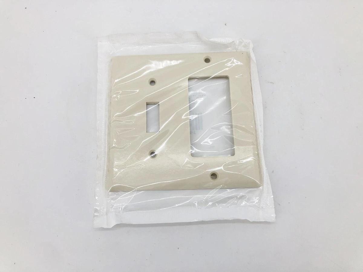 Box of 25 New Leviton 80405-T Combo Wallplates 2-Gang 1-Toggle 1-Decora/GFCI