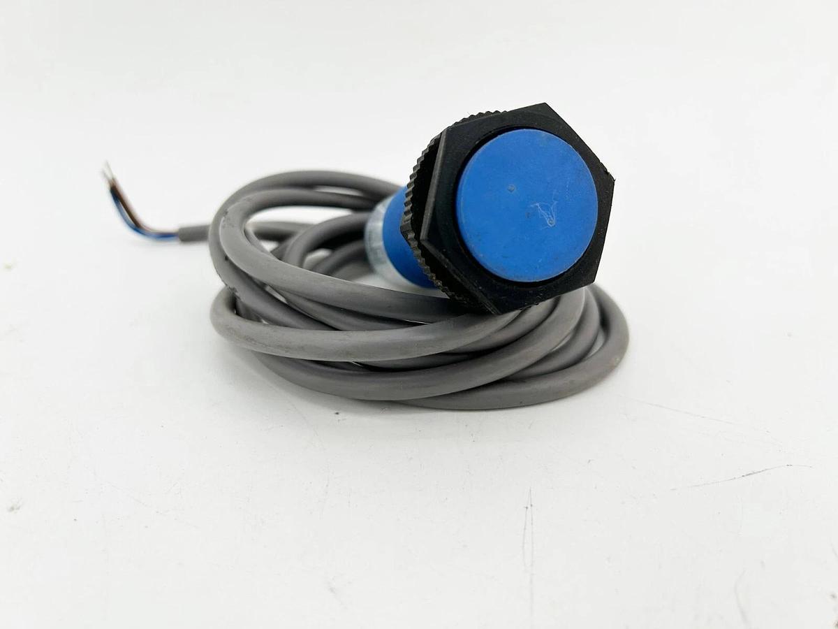 Used Cutler Hammer E53KAL30T110 Tubular Proximity Sensor 10-30VDC 300MA