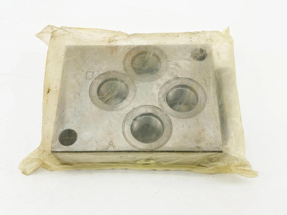 New Daman Products DD05SPB8S Ductile Valve Subplate