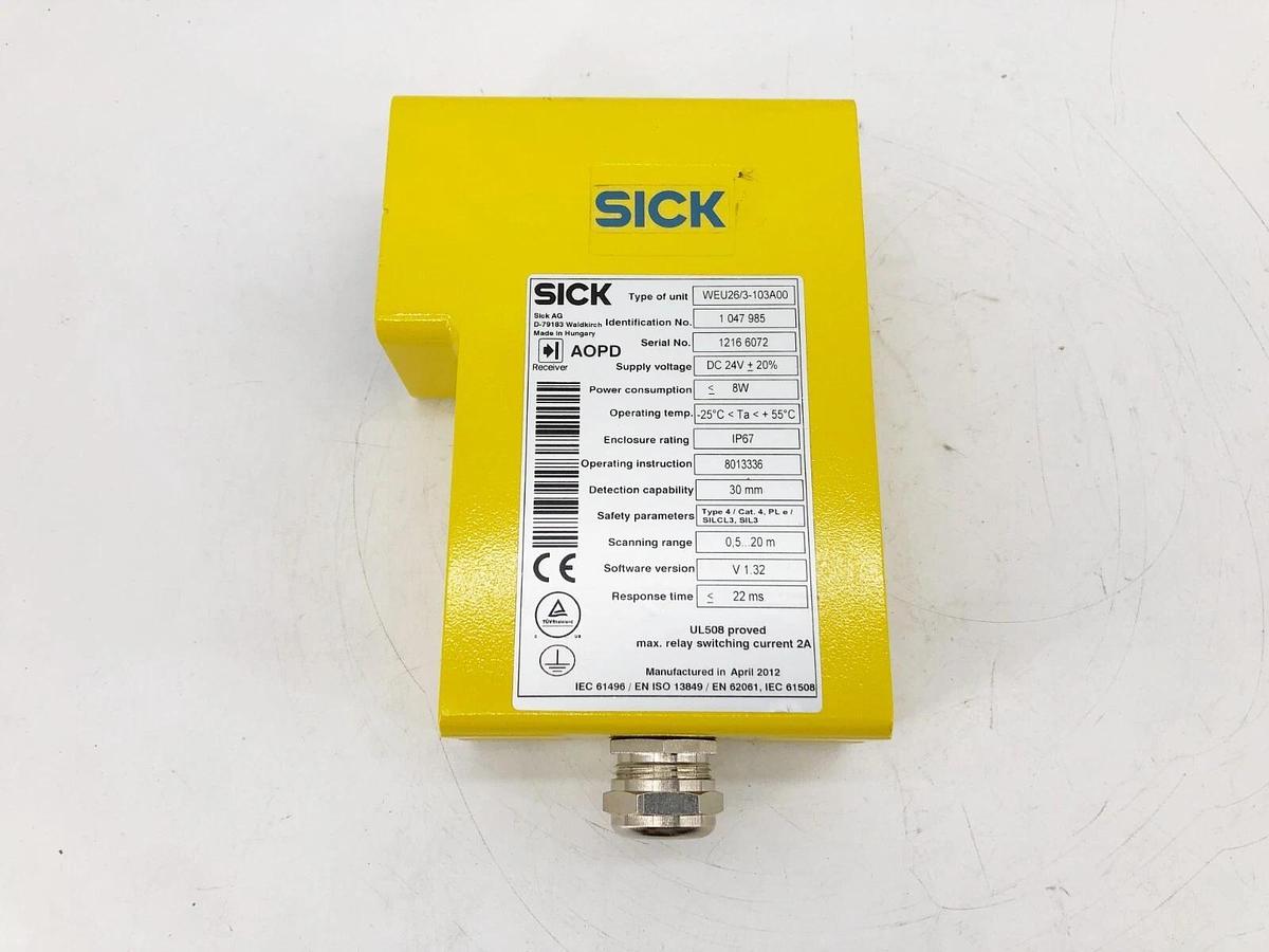 New Sick WEU26/3-103A00 Single-Beam Photoelectric Safety Switch 1047985 - No Box