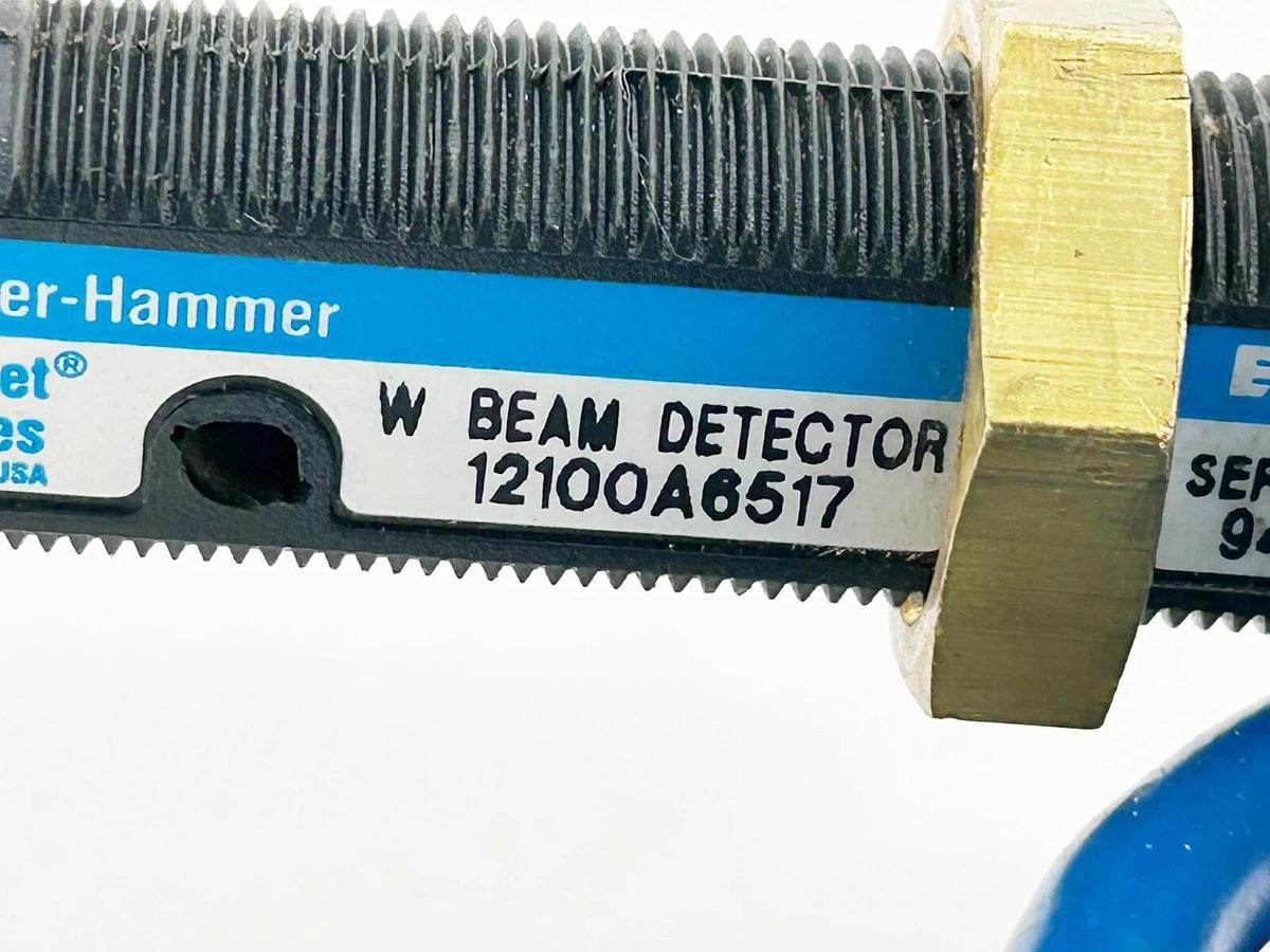 New Cutler-Hammer 12100A6517 Photoelectric Sensor 250MA 30VDC 6' Cable
