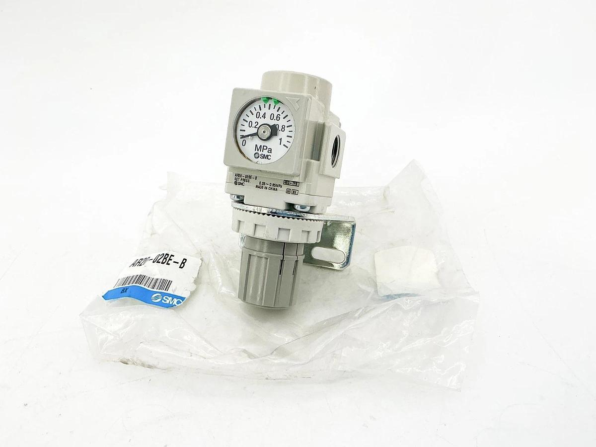 New Lot of 2 SMC AR20-02BE-B Air Regulator Modular 1/4.05-.08MPa