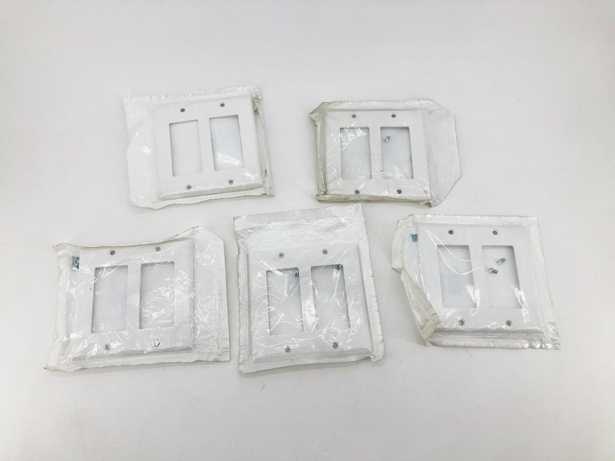 Lot of 5 New Leviton R52-80409-W 2-Gang Wall Plates White
