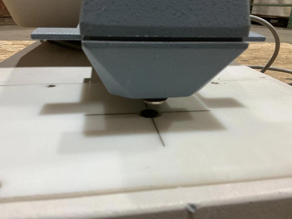 Used Macbeth Process Measurements TD-932 Densitometer 52Watts 50/60-Cycles 115V TD932