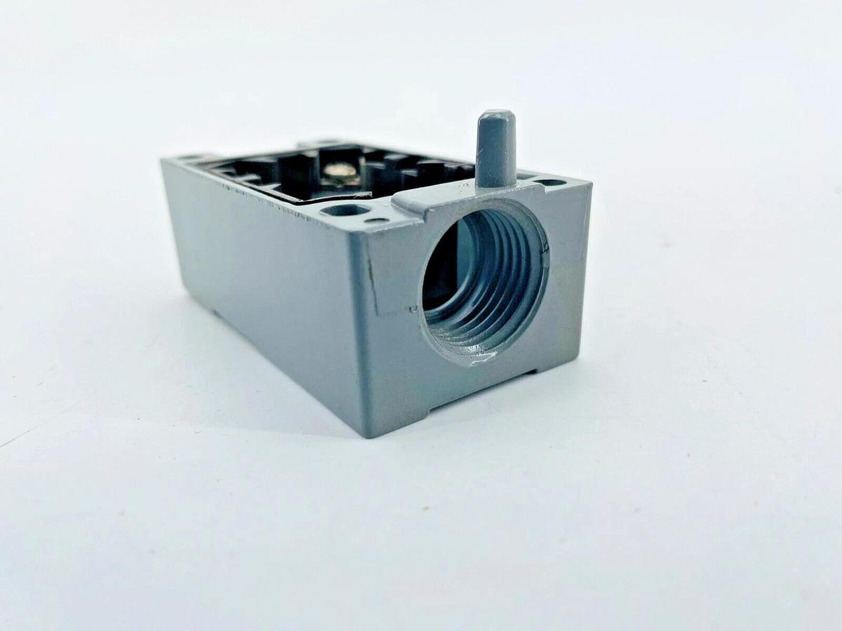 New Cutler Hammer E51RC Sensor Receptacle Series A1