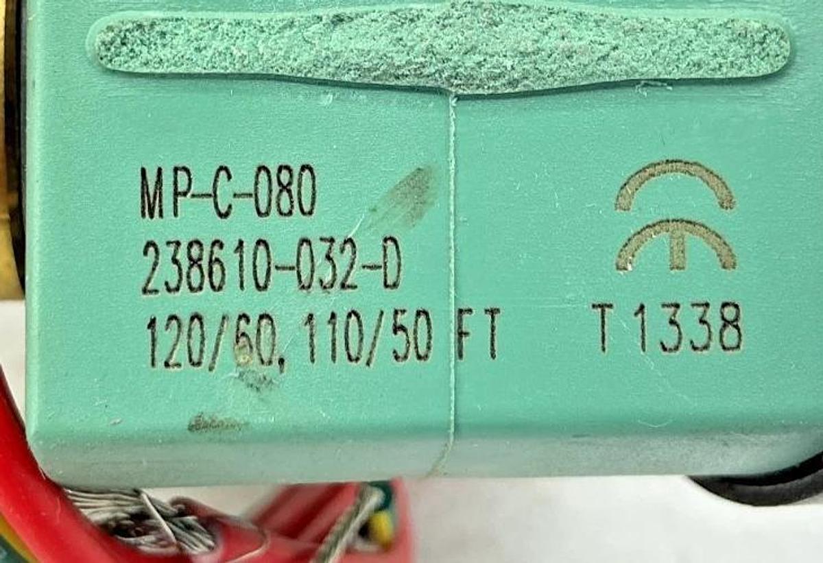 Used ASCO 8210G035 110/120V Solenoid Valve 2-Way 3/4" Pipe 10.1W 50/60HZ 3UK89