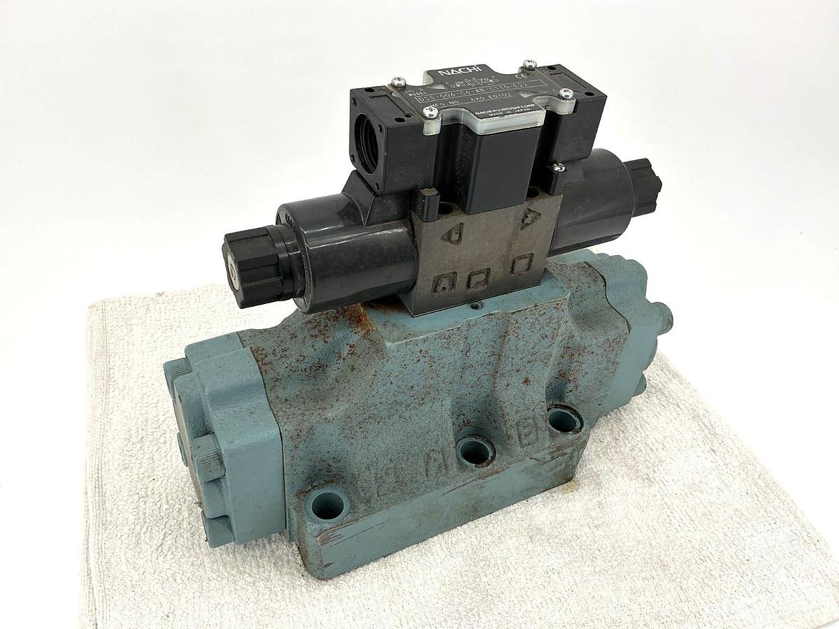 Used Nachi DSS-G06-C6-AR-C115-E22 Solenoid Directional Control Valve 4-Way