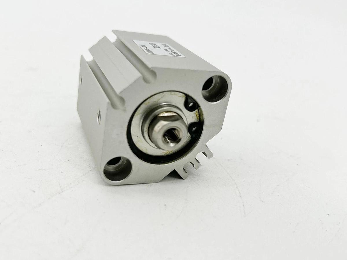 New SMC CDQ2B25-20DZ Pneumatic Cylinder Max 1.0MP