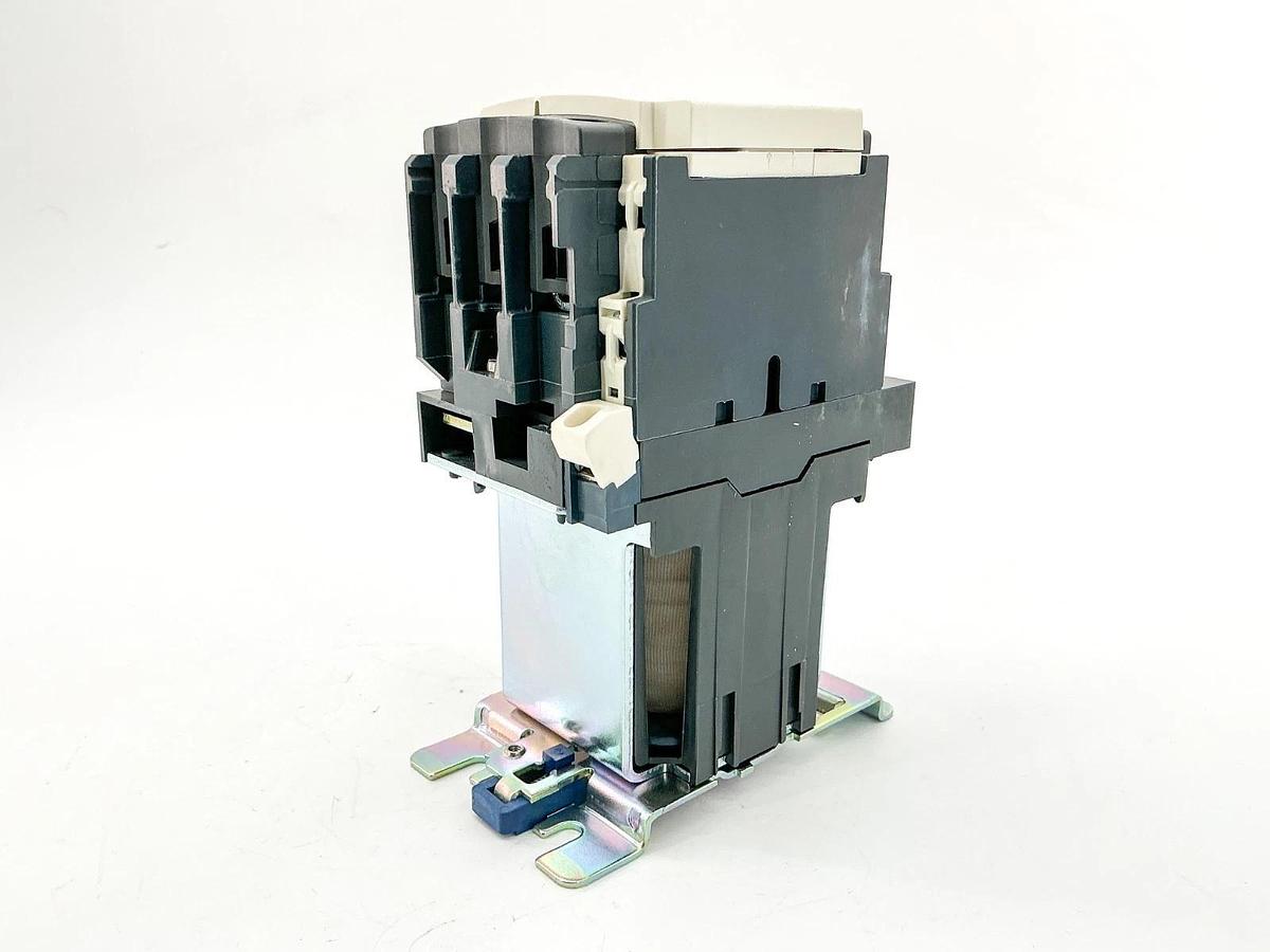 New Telemecanique LC1-D65BD Contactor 24VDC 30kW 400V 50HP