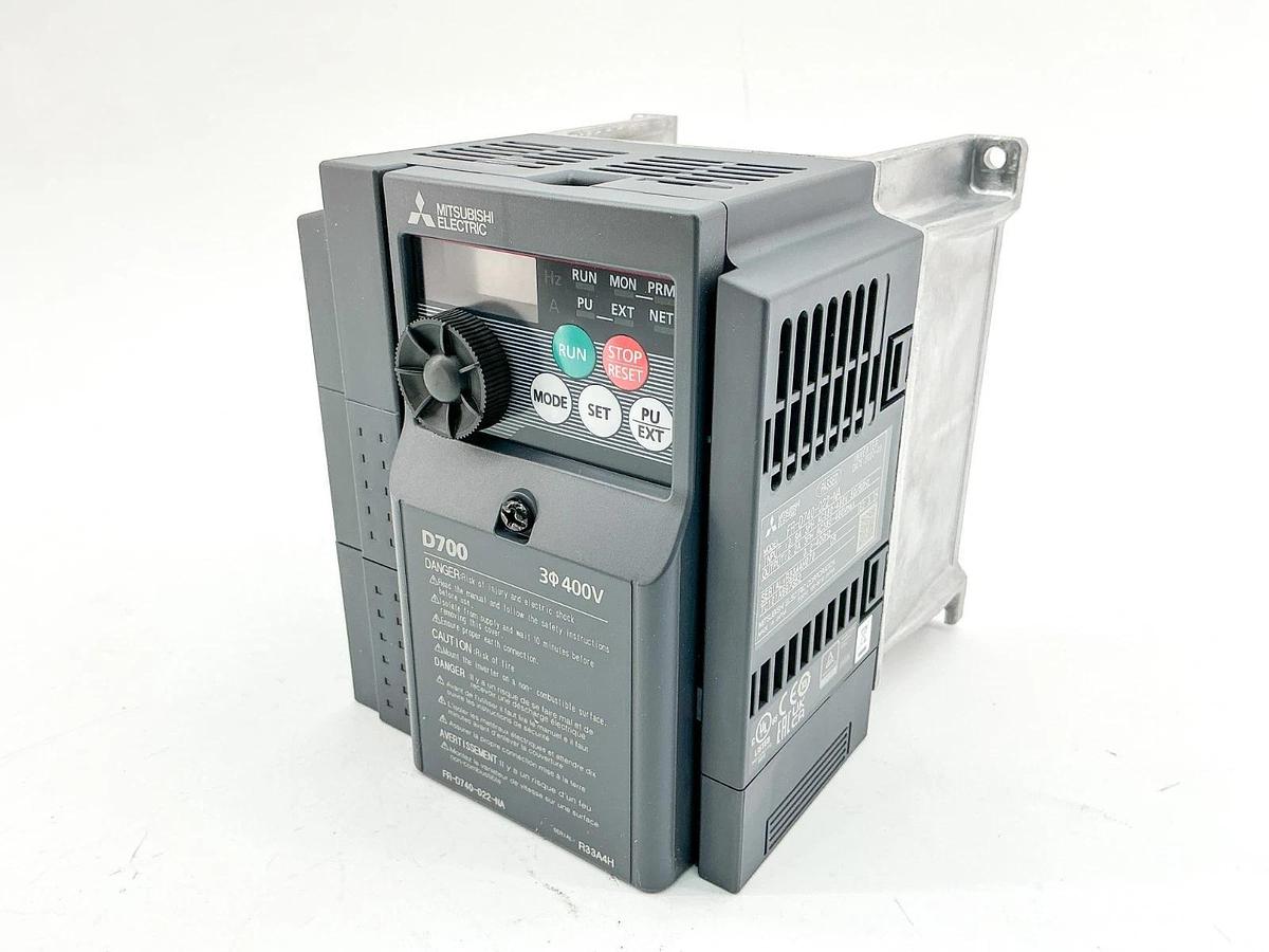 New Mitsubishi Electric FR-D740-022-NA Compact Size Inverter 480V 3PH 1AVF02