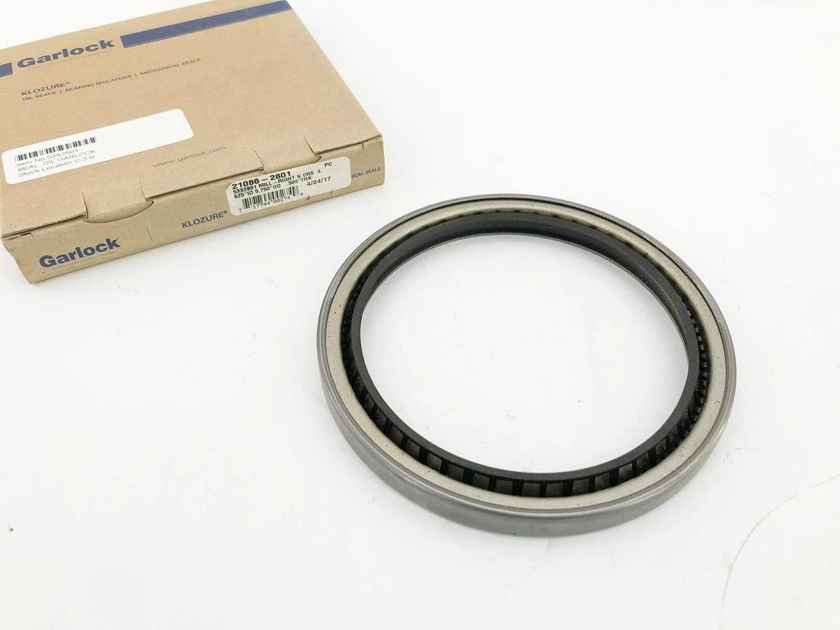New Garlock 21086-2801 Model 53 Oil Seal 4.625" ID 5.750" OD 0.5" Width