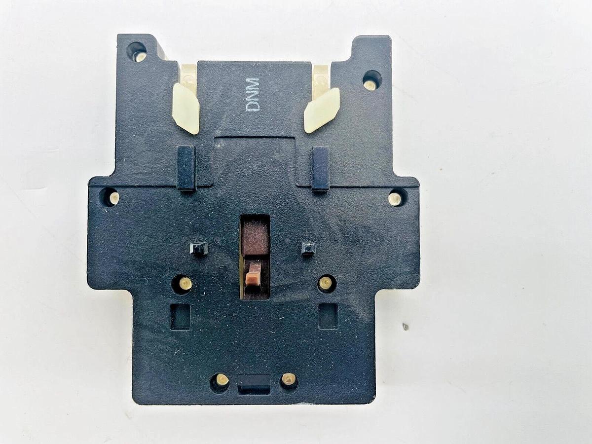 Lot of 6 New Allen Bradley 195-BA10 Auxiliary Contact 10A 660V