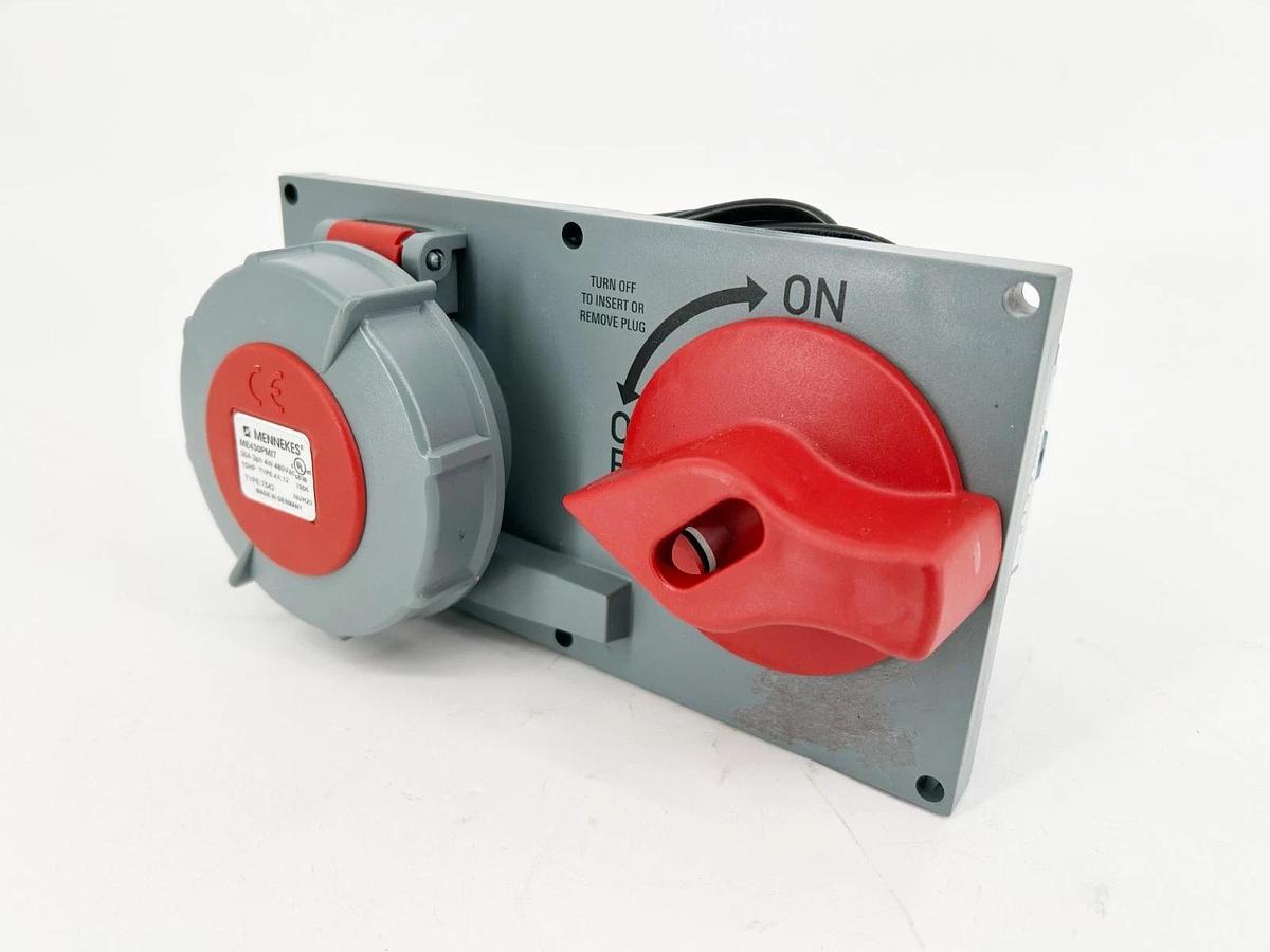 New Mennekes ME430PMI7 Switched & Interlocked Receptacle 30A 4W 480VAC - No Box