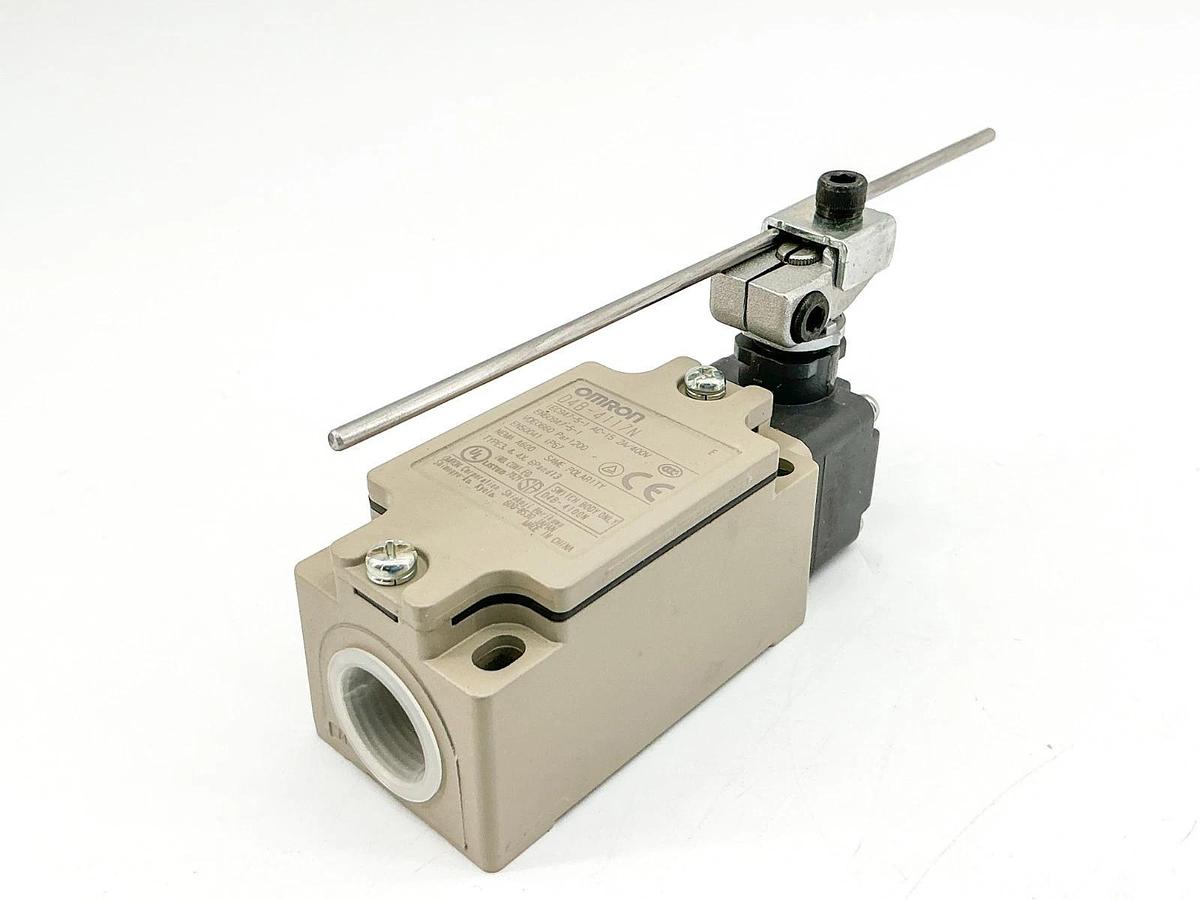 New Omron D4B-4117N Limit Switch 400V 2A 5187