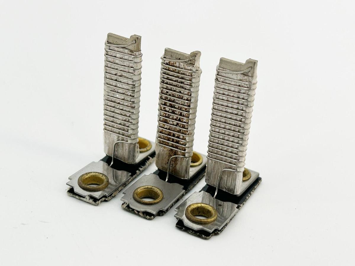 New Lot of 3 General Electric C1.09A Overload Relay Heater Element - No Box