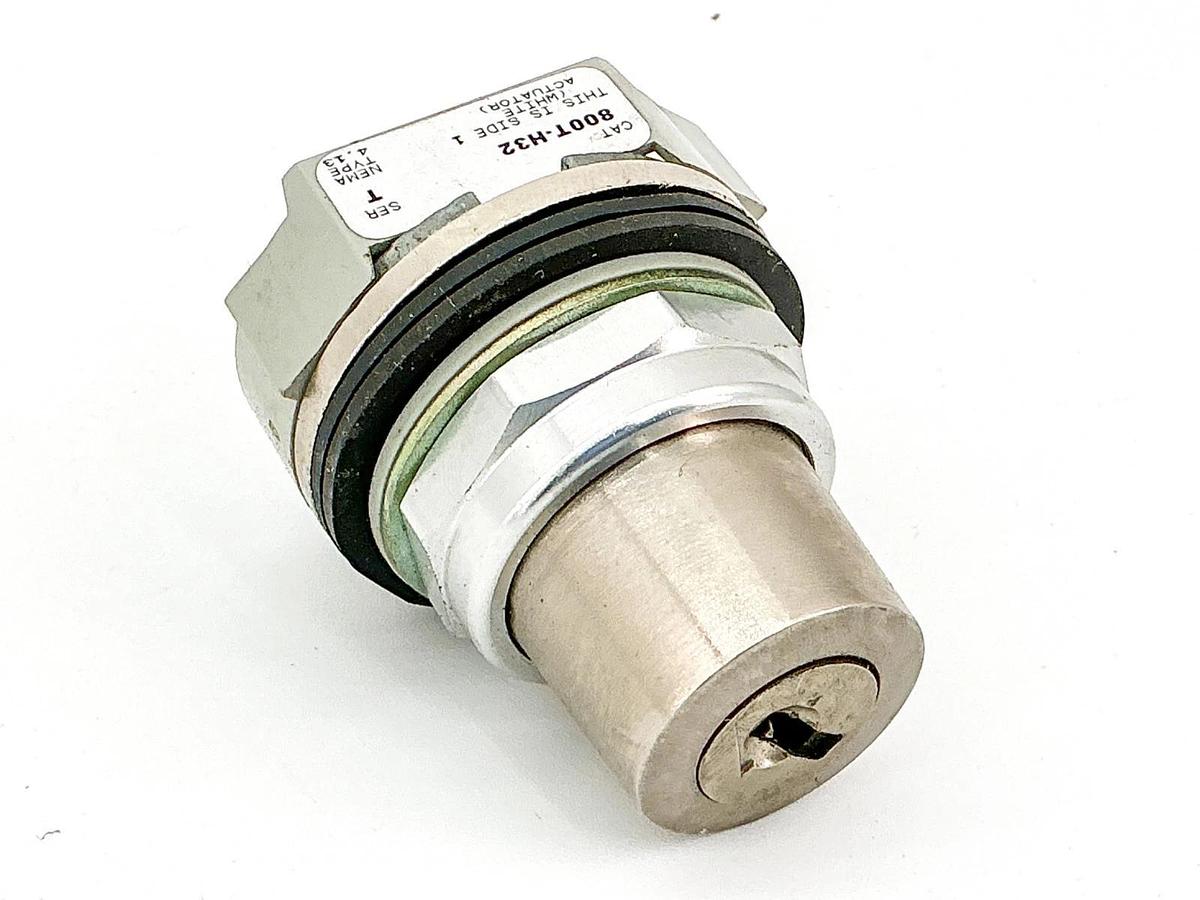 New Allen Bradley 800T-H32 Keyed Selector Switch Ser T - Missing Key