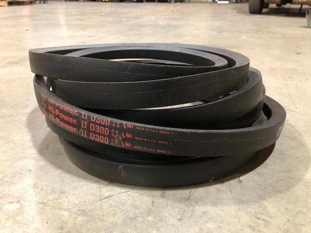 New Gates D300 Hi-Power II V-Belt - No Box