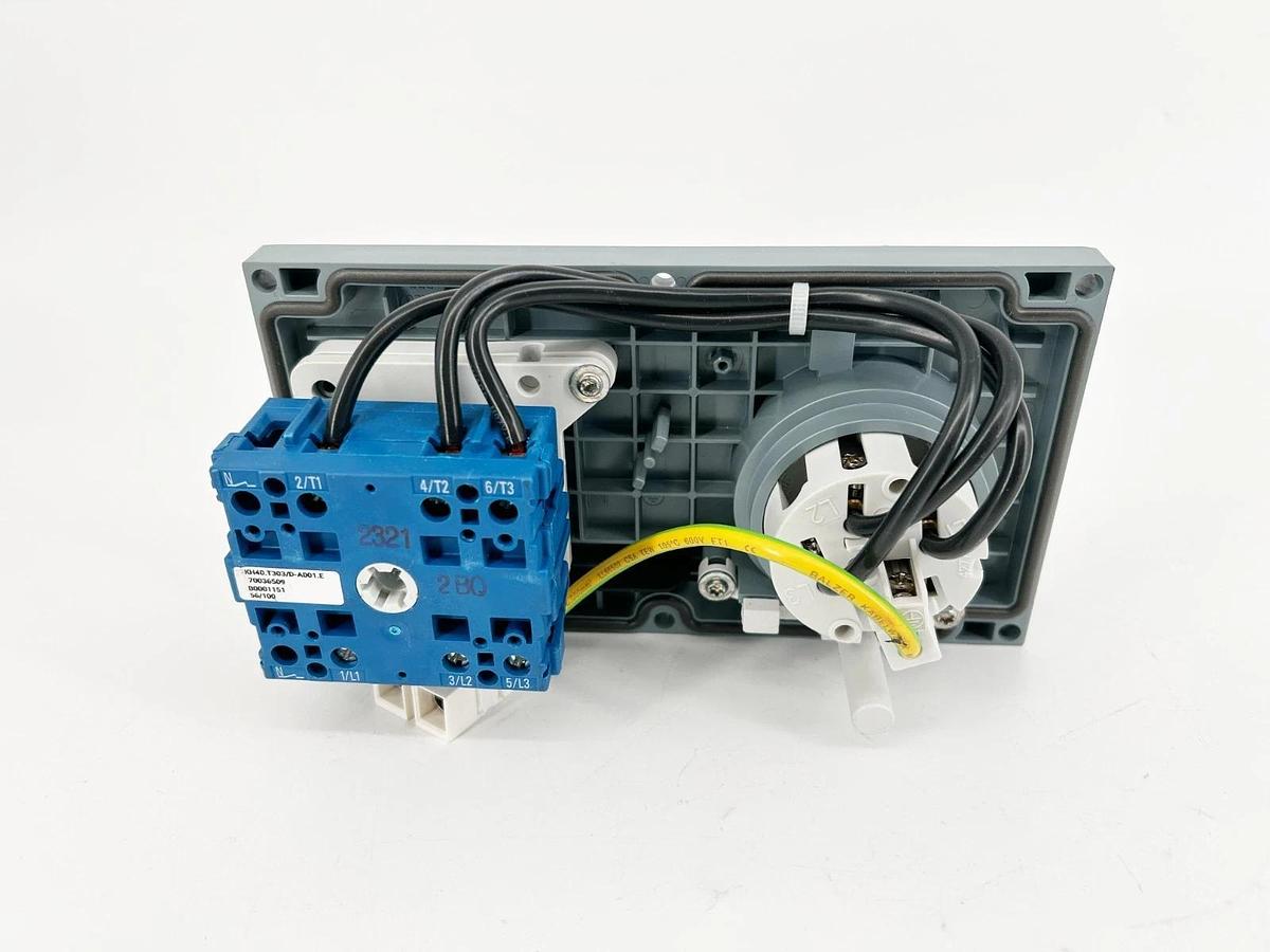 New Mennekes ME430PMI7 Switched & Interlocked Receptacle 30A 4W 480VAC - No Box