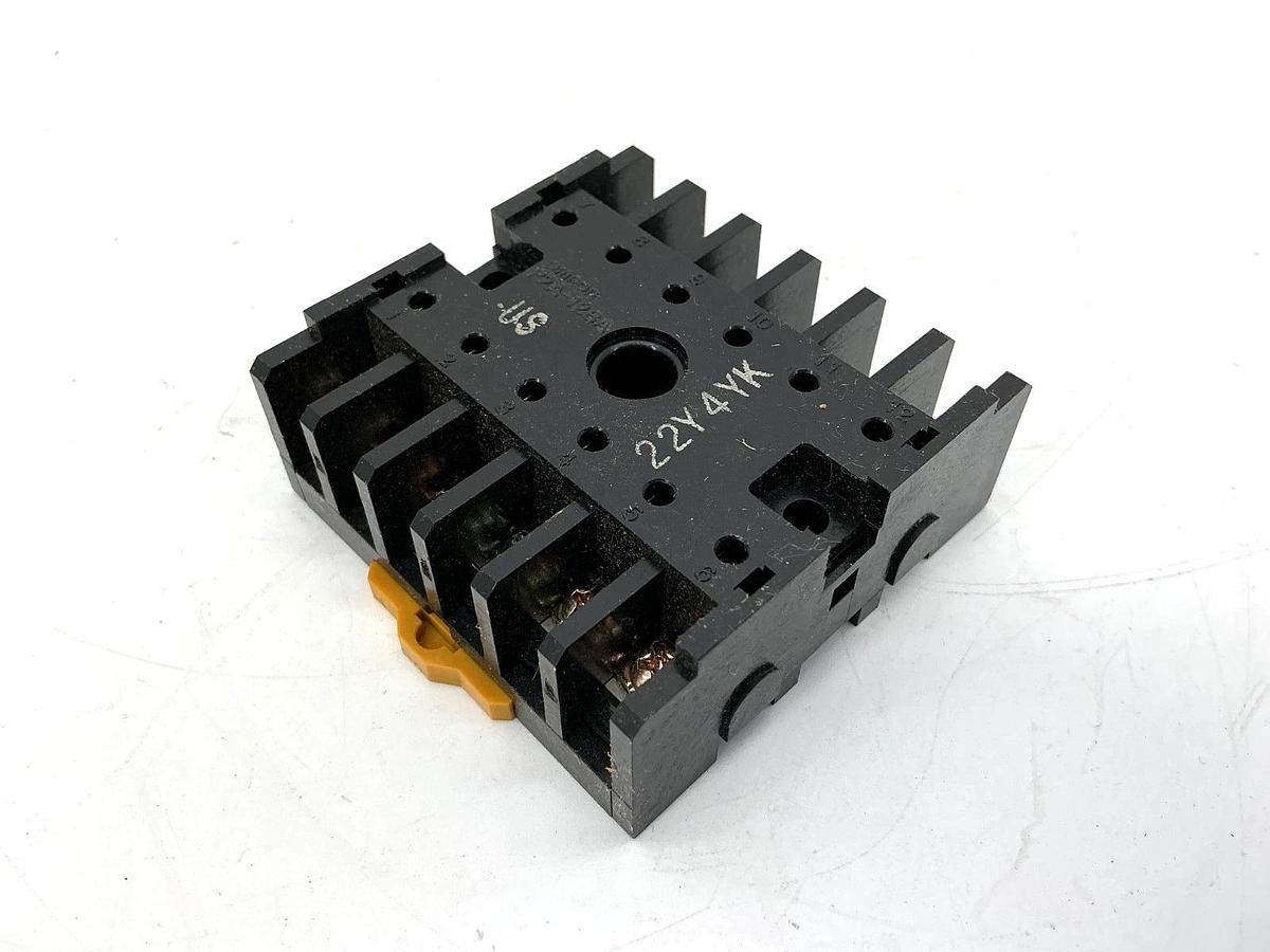 New Omron S3S-A10-US Controller Unit 12-Pin 120/240VAC Relay Contact 5A 250V