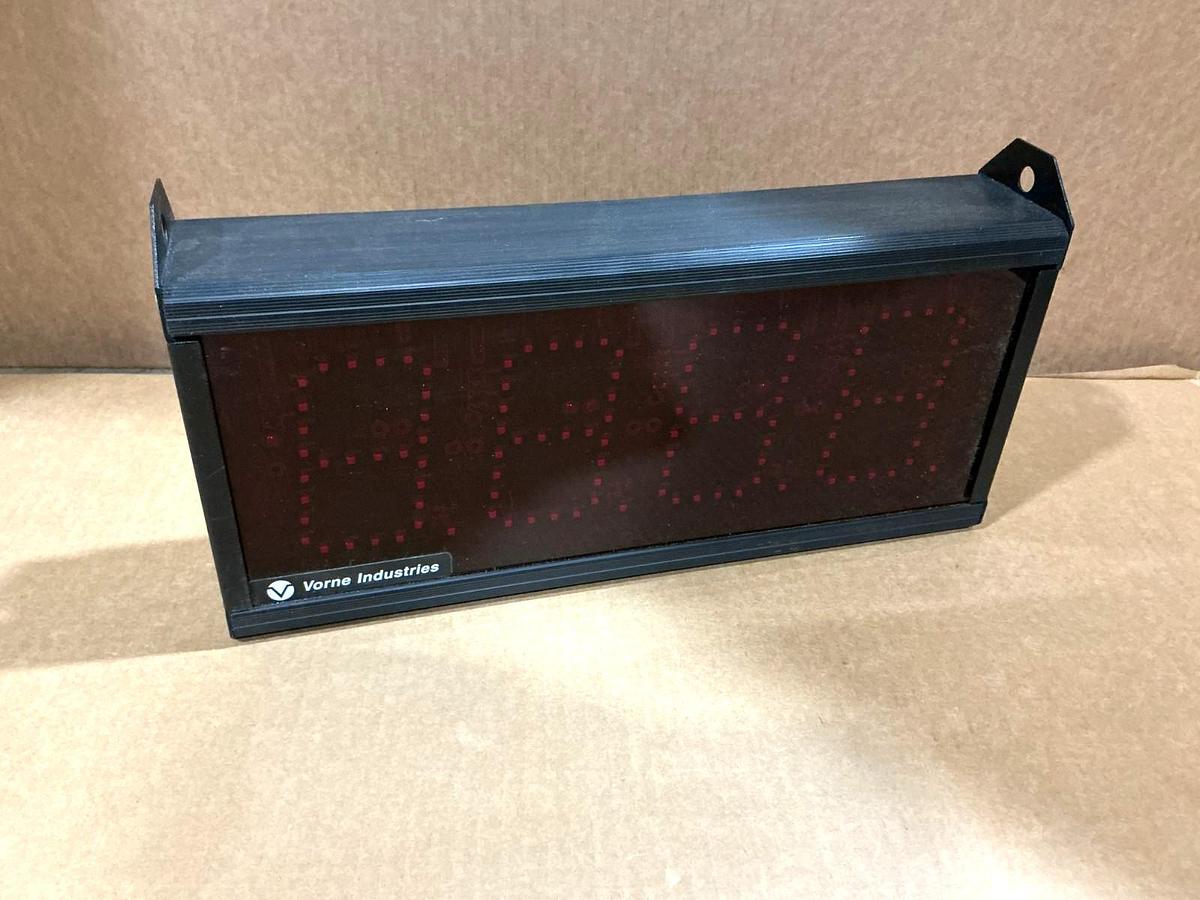 New Vorne Industries 87/705-4D-4 Digital Display Programmable Timer - No Box