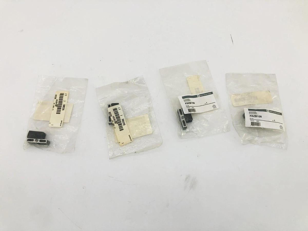 Lot of 4 New Telemecanique XSZB108 Fixing Brackets