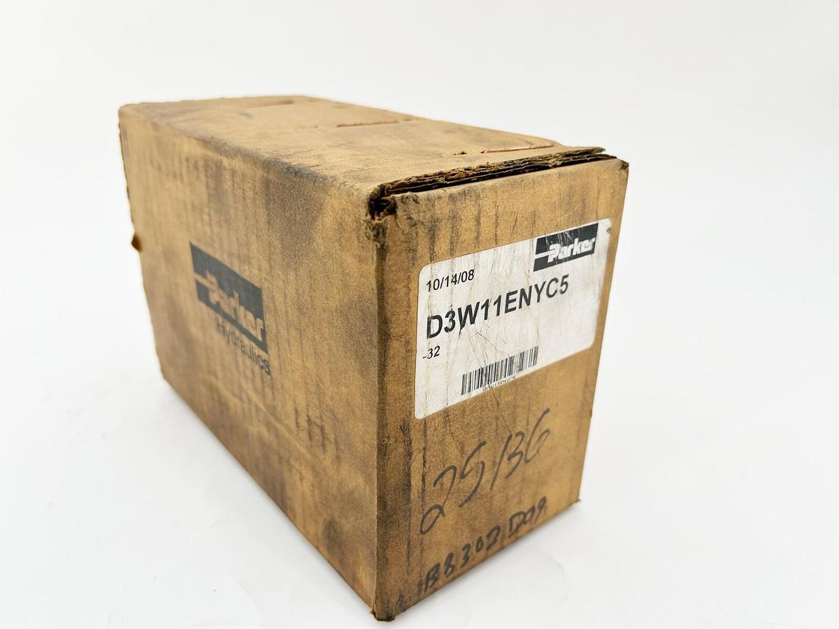 New Parker D3W11ENYC5-32 Direct Control Solenoid Valve Sealed