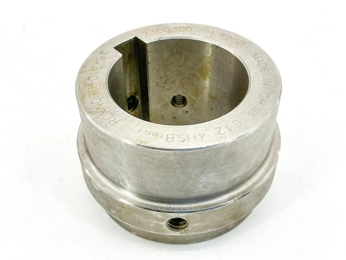 New Rexnord Omega 7300300 Hub Stock Bore 3/8X3/16 Keyway 4HSB 1-4/8"-STL