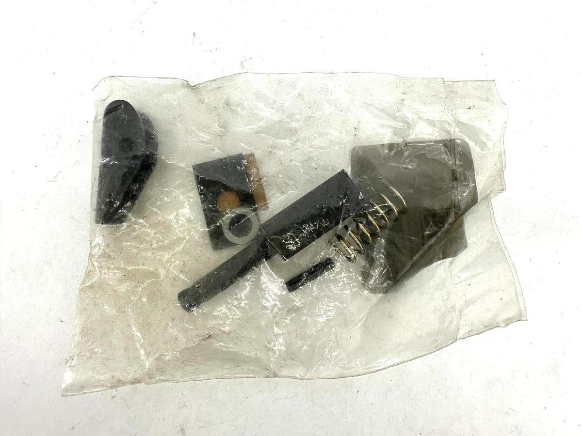 Lot of 2 New Hyster 0332378 KIT Forklift Latch Kit 332378 - No Box