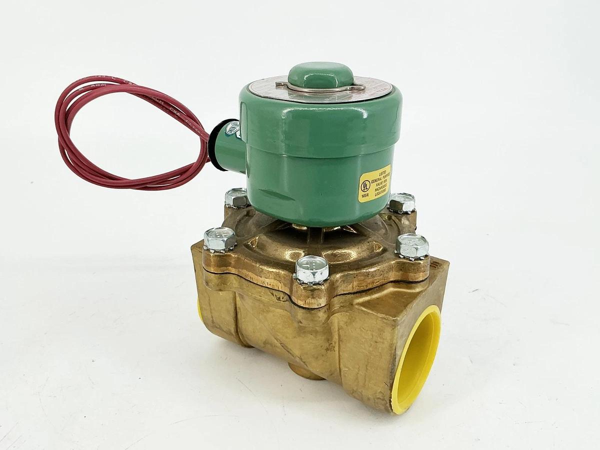 New Asco 8211B56 110/120V Solenoid Valve 125PSI 1-1/2" Pipe 15/4W 50/60Hz