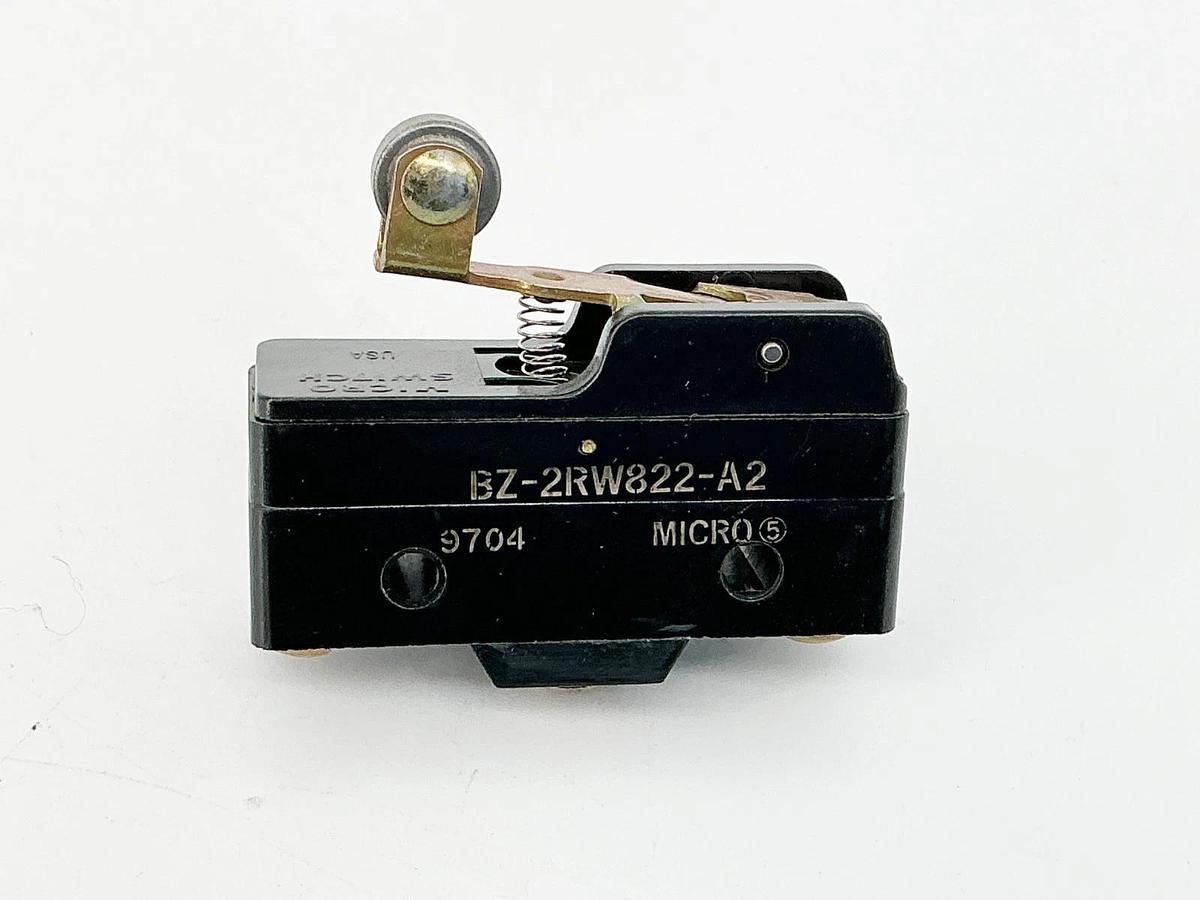 New Lot of 2 Microswitch BZ-2RW822-A2 Roller Limit Switch 15A 600V - No Box