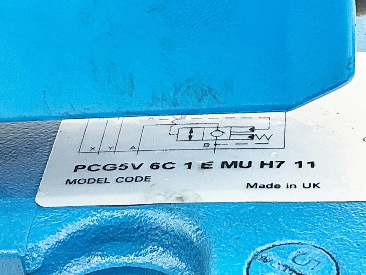 New Eaton PCG5V-6C-1-E-MU-H7-11 Valve 350Bar 24VDC DG4V-3-2AL-M-U-H7-60