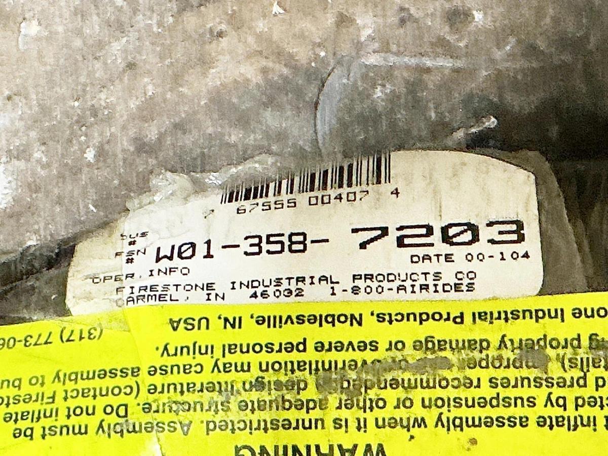 New Firestone W01-358-7203 Pneumatic Spring Actuator W/O Hardware - No Box