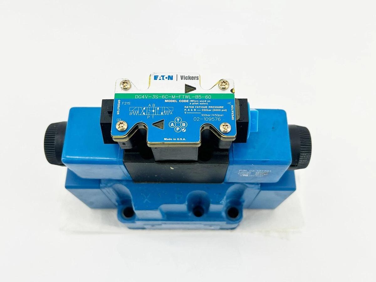 New Eaton Vickers DG5V-7-2C-T-M-FTWL-B5-40 Hydraulic Valve - No Box